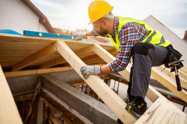 Best Flat Roof Repair Services  in Delafield, WI