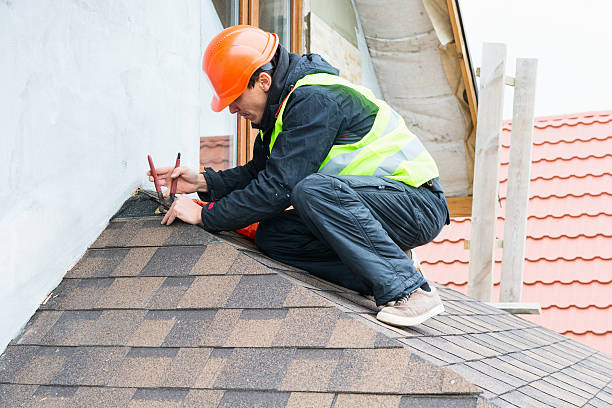 Best Emergency Roof Repair  in Delafield, WI